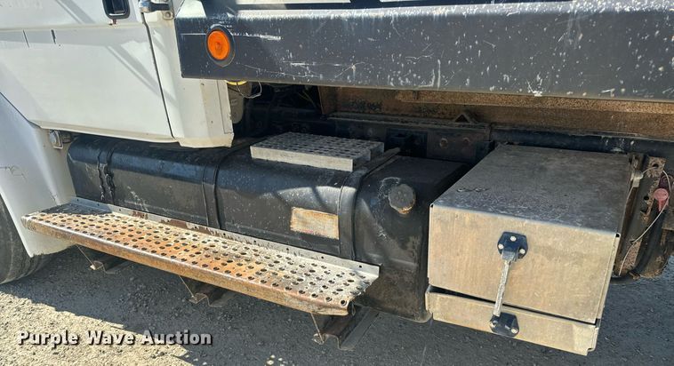 image for item EH6605 1998 Freightliner FL70 dump truck