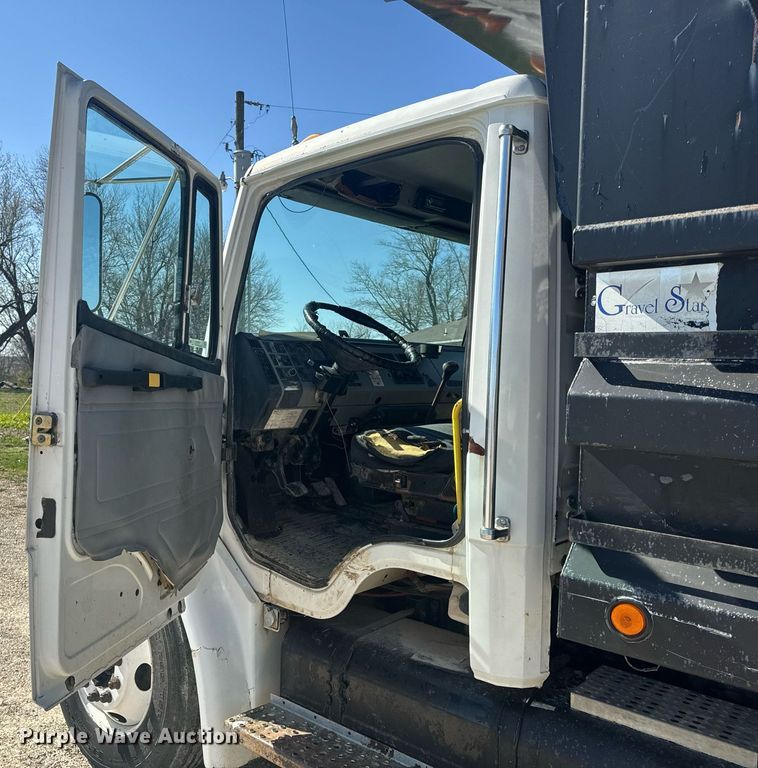 image for item EH6605 1998 Freightliner FL70 dump truck
