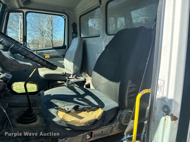 image for item EH6605 1998 Freightliner FL70 dump truck