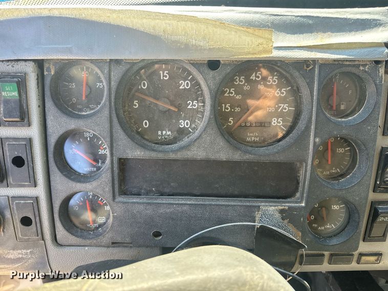 image for item EH6605 1998 Freightliner FL70 dump truck