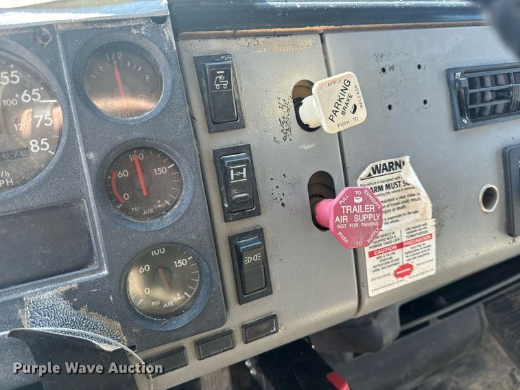 image for item EH6605 1998 Freightliner FL70 dump truck