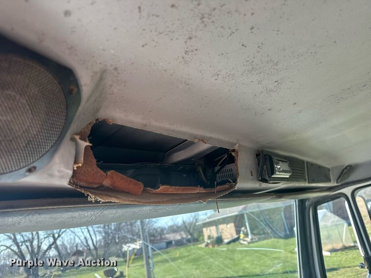 image for item EH6605 1998 Freightliner FL70 dump truck