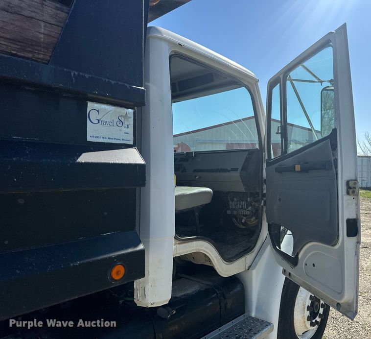 image for item EH6605 1998 Freightliner FL70 dump truck