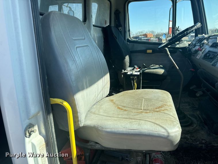 image for item EH6605 1998 Freightliner FL70 dump truck