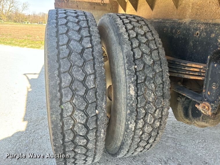 image for item EH6605 1998 Freightliner FL70 dump truck