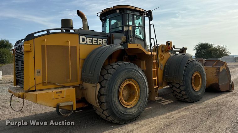 image for item EH7021 2017 John Deere 844K-III wheel loader