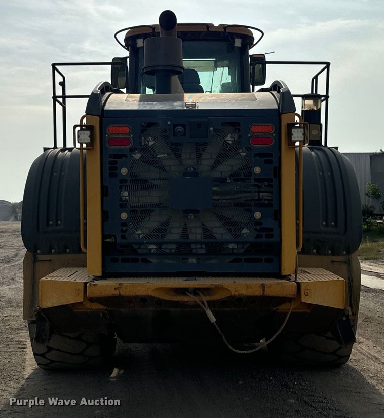 image for item EH7021 2017 John Deere 844K-III wheel loader