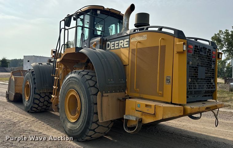 image for item EH7021 2017 John Deere 844K-III wheel loader