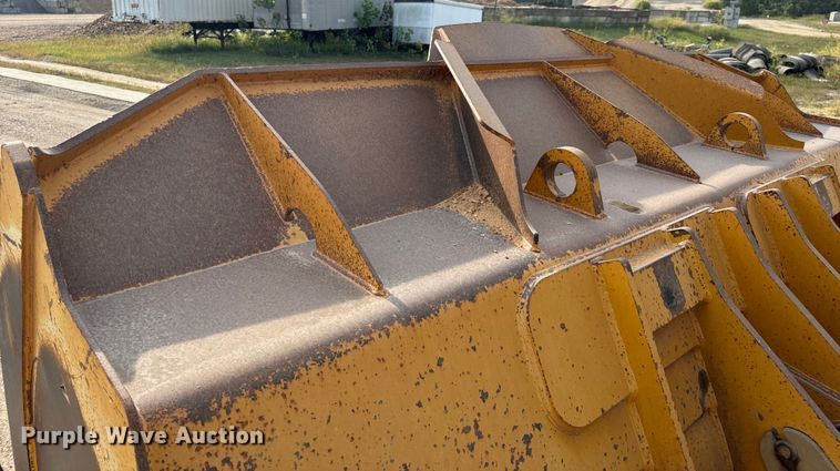 image for item EH7021 2017 John Deere 844K-III wheel loader