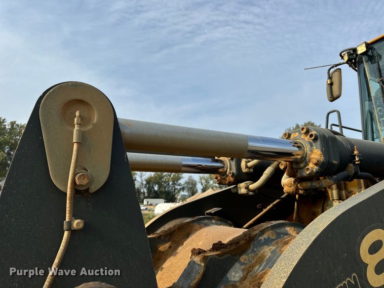 image for item EH7021 2017 John Deere 844K-III wheel loader