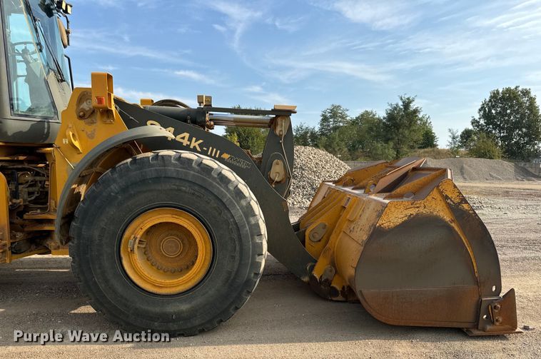 image for item EH7021 2017 John Deere 844K-III wheel loader