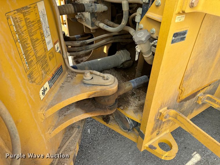 image for item EH7021 2017 John Deere 844K-III wheel loader