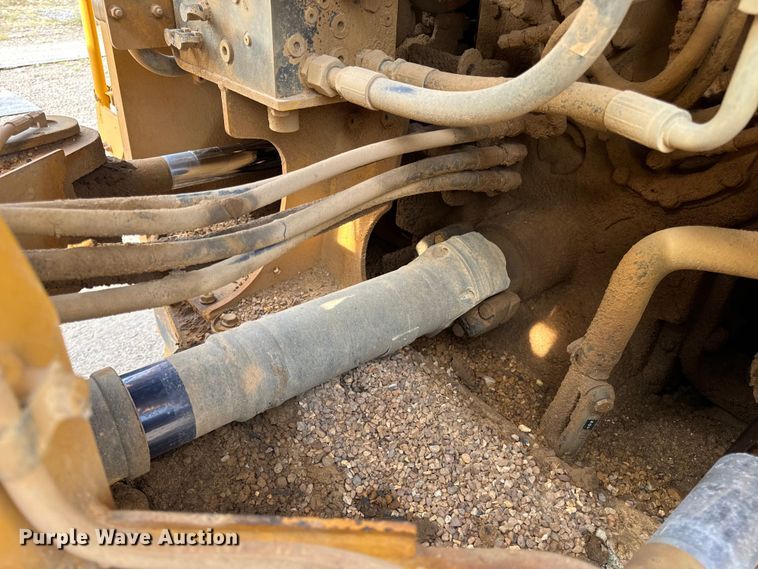 image for item EH7021 2017 John Deere 844K-III wheel loader