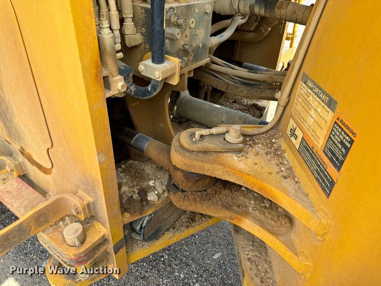 image for item EH7021 2017 John Deere 844K-III wheel loader