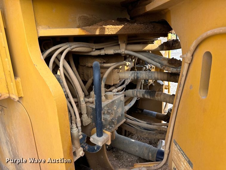 image for item EH7021 2017 John Deere 844K-III wheel loader