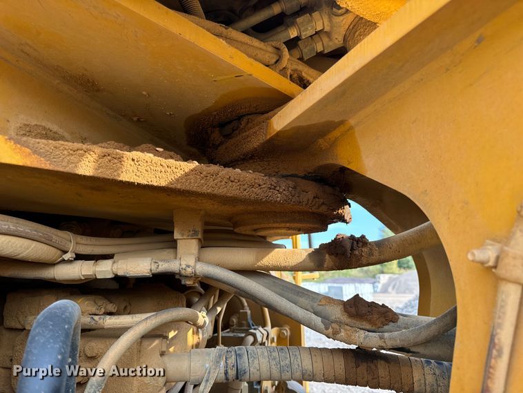 image for item EH7021 2017 John Deere 844K-III wheel loader