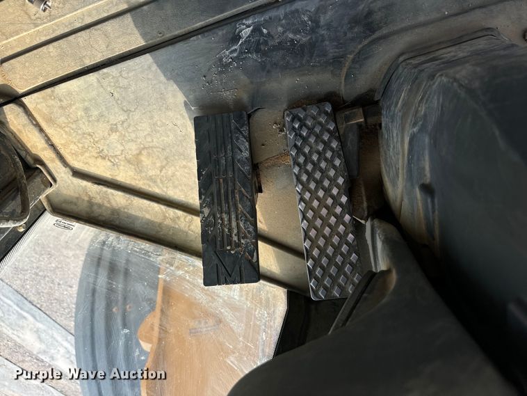 image for item EH7021 2017 John Deere 844K-III wheel loader