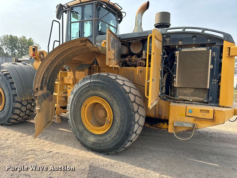 image for item EH7021 2017 John Deere 844K-III wheel loader