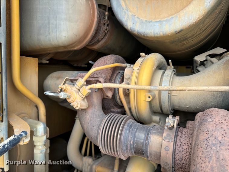 image for item EH7021 2017 John Deere 844K-III wheel loader