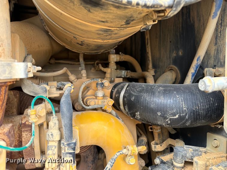 image for item EH7021 2017 John Deere 844K-III wheel loader