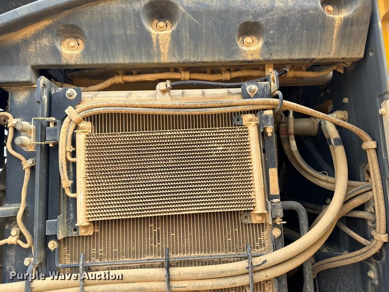 image for item EH7021 2017 John Deere 844K-III wheel loader