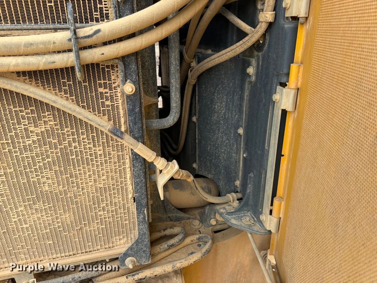 image for item EH7021 2017 John Deere 844K-III wheel loader