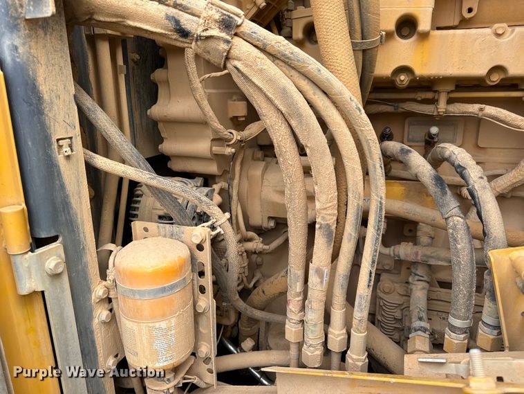 image for item EH7021 2017 John Deere 844K-III wheel loader