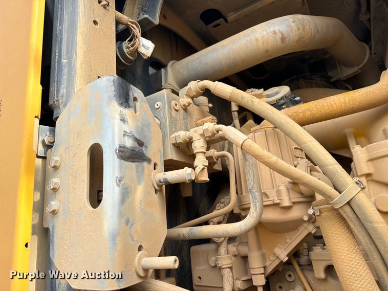 image for item EH7021 2017 John Deere 844K-III wheel loader