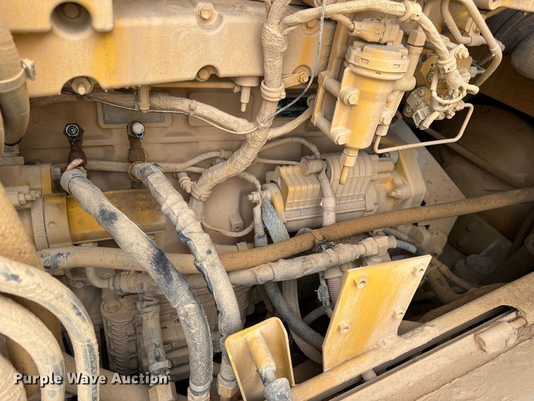 image for item EH7021 2017 John Deere 844K-III wheel loader