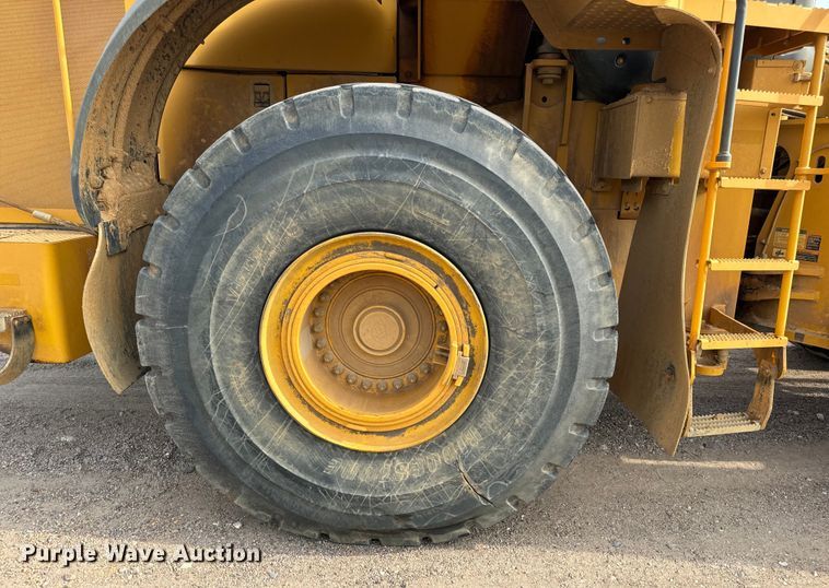 image for item EH7021 2017 John Deere 844K-III wheel loader