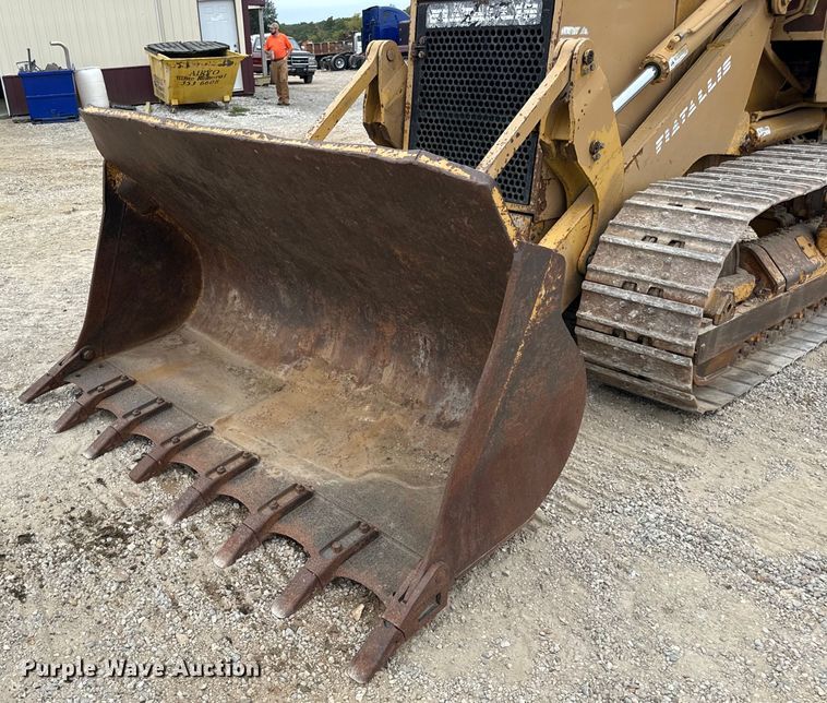 image for item EH7025 1989 Fiat-Allis FL10E  track loader