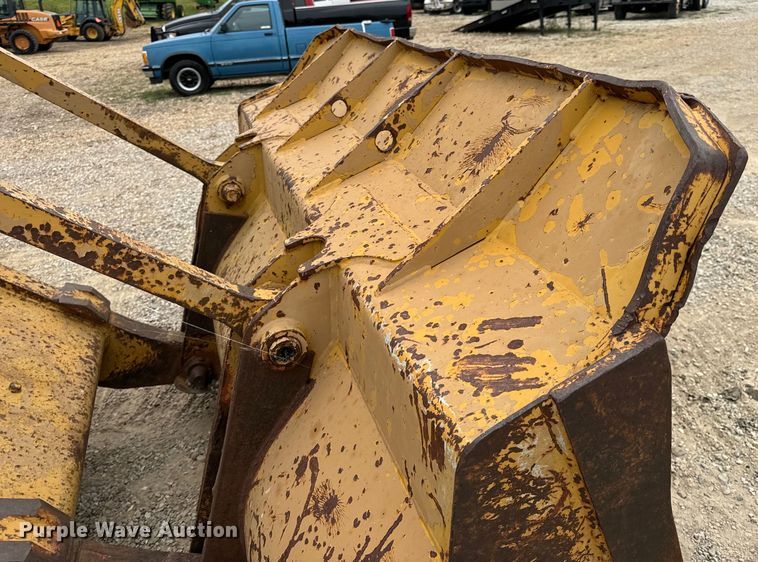 image for item EH7025 1989 Fiat-Allis FL10E  track loader