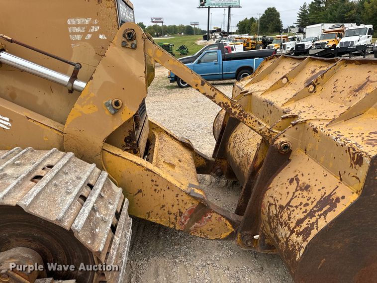 image for item EH7025 1989 Fiat-Allis FL10E  track loader