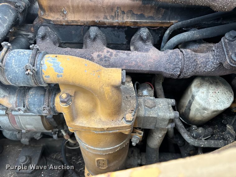 image for item EH7025 1989 Fiat-Allis FL10E  track loader