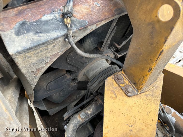 image for item EH7025 1989 Fiat-Allis FL10E  track loader