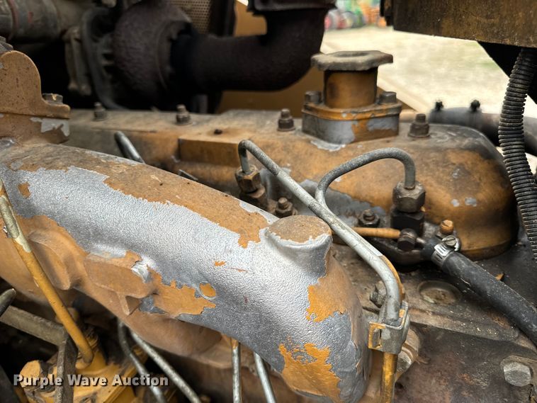 image for item EH7025 1989 Fiat-Allis FL10E  track loader