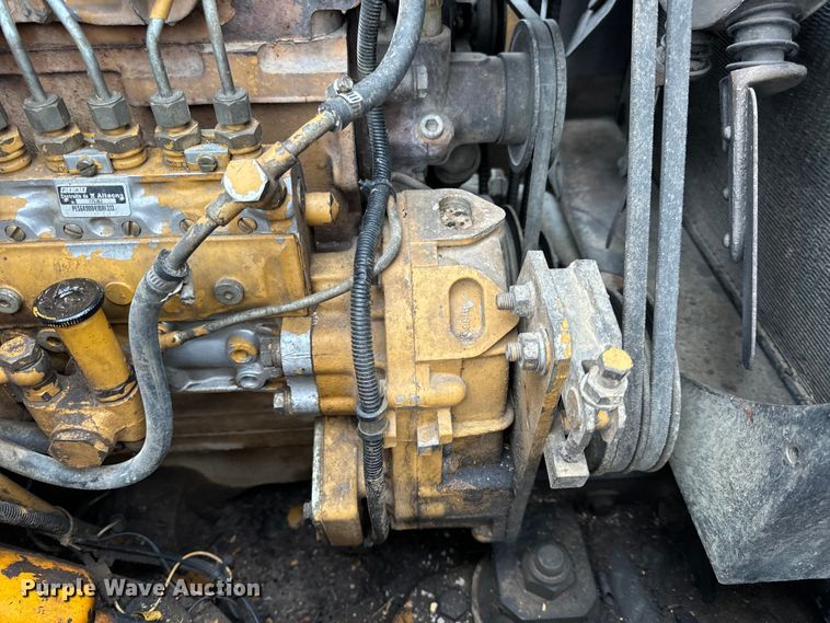 image for item EH7025 1989 Fiat-Allis FL10E  track loader