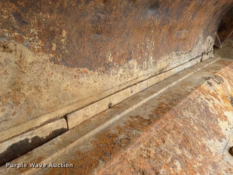 image for item EH7028 1991 Komatsu D66S1 track loader