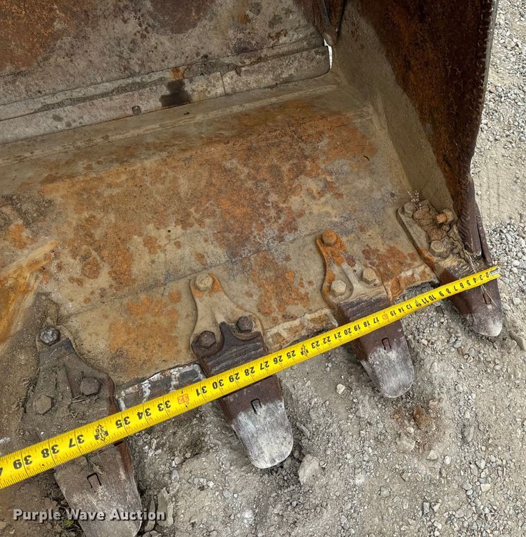 image for item EH7028 1991 Komatsu D66S1 track loader