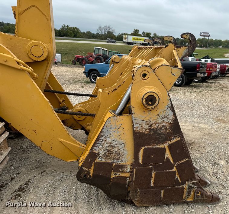 image for item EH7028 1991 Komatsu D66S1 track loader