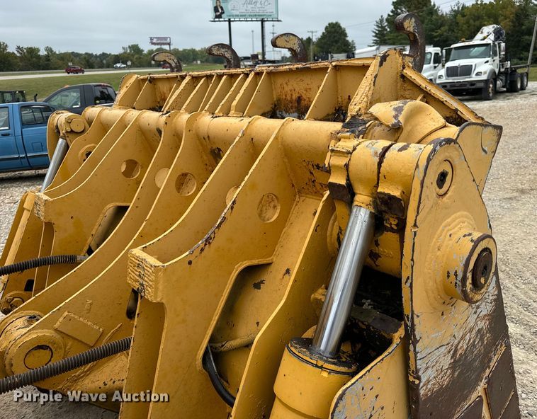 image for item EH7028 1991 Komatsu D66S1 track loader