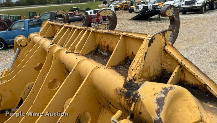 image for item EH7028 1991 Komatsu D66S1 track loader