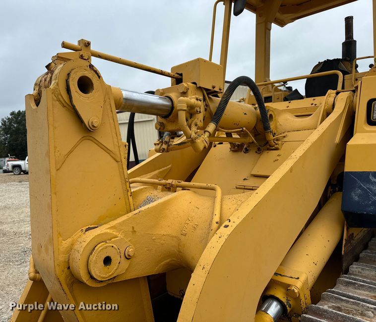 image for item EH7028 1991 Komatsu D66S1 track loader