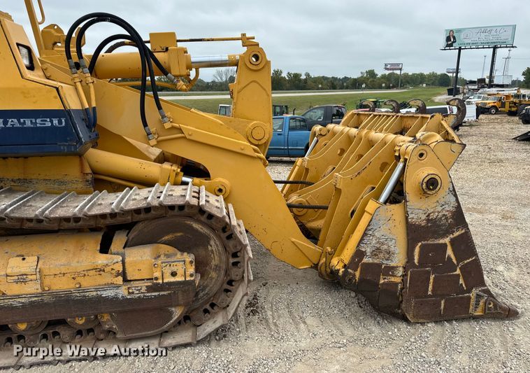 image for item EH7028 1991 Komatsu D66S1 track loader