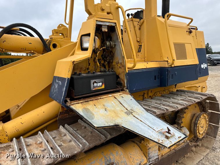 image for item EH7028 1991 Komatsu D66S1 track loader