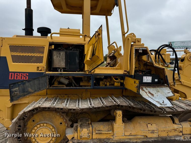 image for item EH7028 1991 Komatsu D66S1 track loader