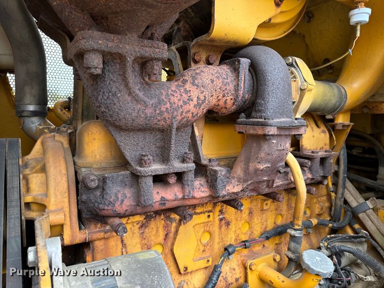 image for item EH7028 1991 Komatsu D66S1 track loader