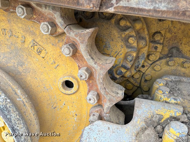 image for item EH7028 1991 Komatsu D66S1 track loader