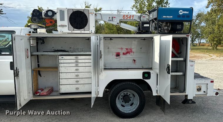 image for item EH7029 2008 Ford F550 Super Duty XL utility / service truck