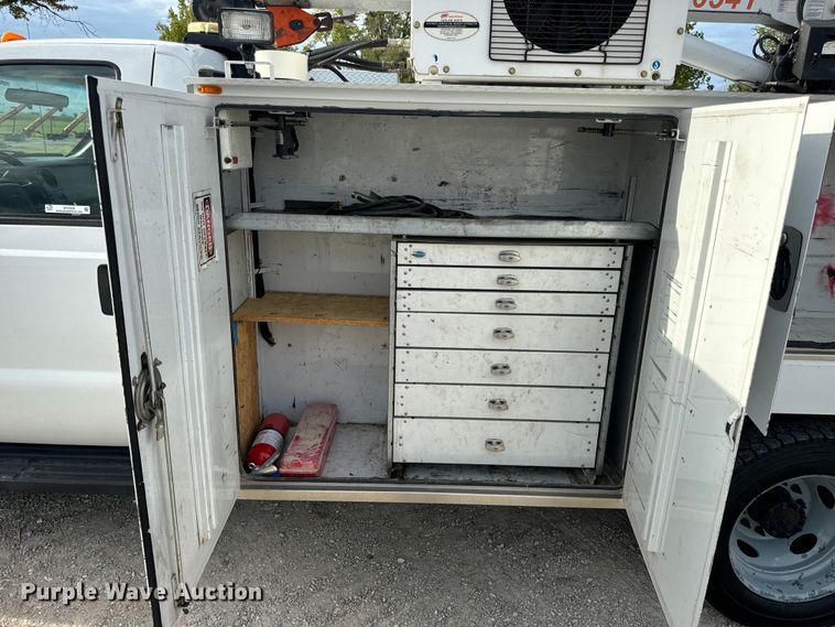 image for item EH7029 2008 Ford F550 Super Duty XL utility / service truck